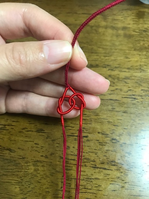 红手绳2曼陀罗结 第2步
