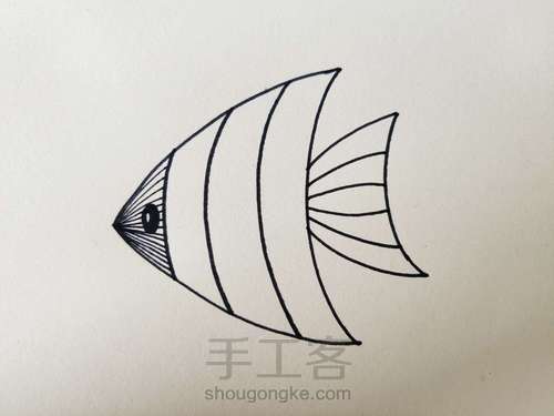 一条吐泡泡的鱼——线描 第3步
