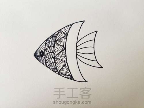 一条吐泡泡的鱼——线描 第5步