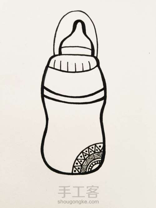 奶瓶，线描手绘 第2步