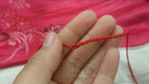红绳项链制作 第4步