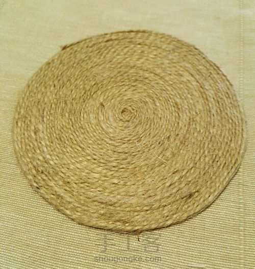 麻绳杯垫 第5步