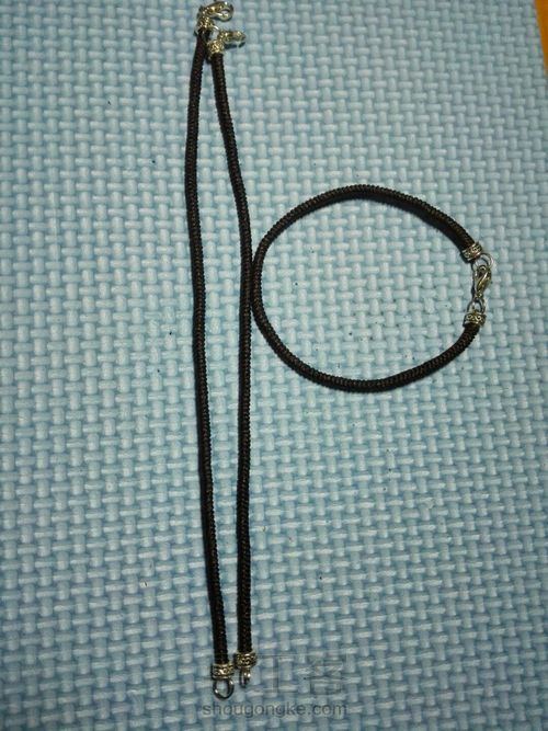 无痕夹芯金刚结手绳 第1步