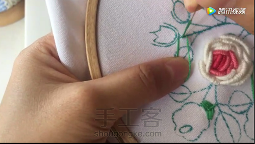 七夕节就快到啦,给你的他 刺绣一束玫瑰! 第6步