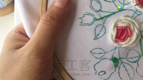 七夕节就快到啦,给你的他 刺绣一束玫瑰! 第7步