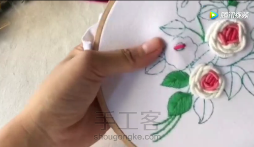 七夕节就快到啦,给你的他 刺绣一束玫瑰! 第16步