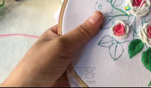七夕节就快到啦,给你的他 刺绣一束玫瑰! 第18步