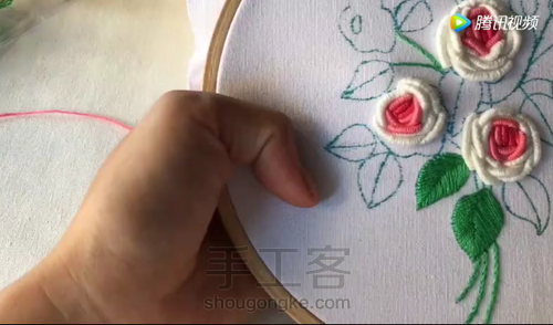 七夕节就快到啦,给你的他 刺绣一束玫瑰! 第19步