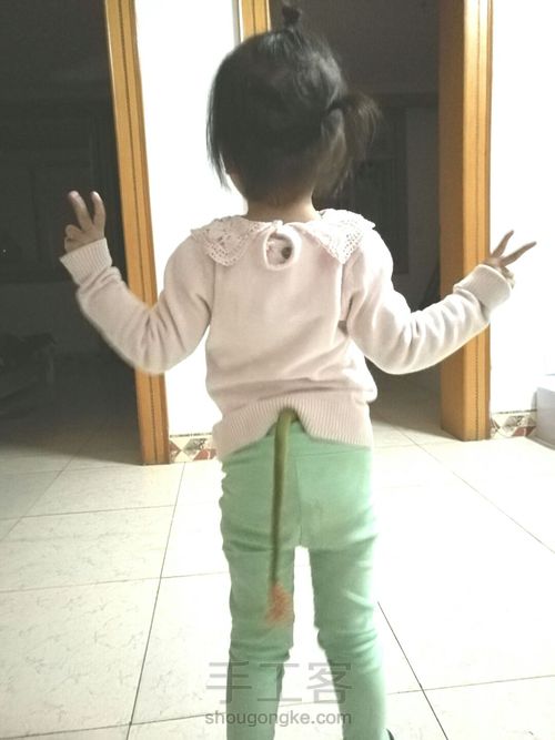 幼儿园里要求制作的一条小尾巴! 第14步