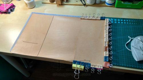 B5尺寸马缰活页夹笔记本套 第3步