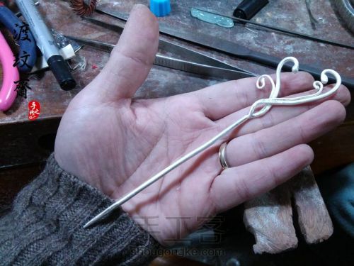 中式爪镶小鱼银发饰的制作流程 第12步