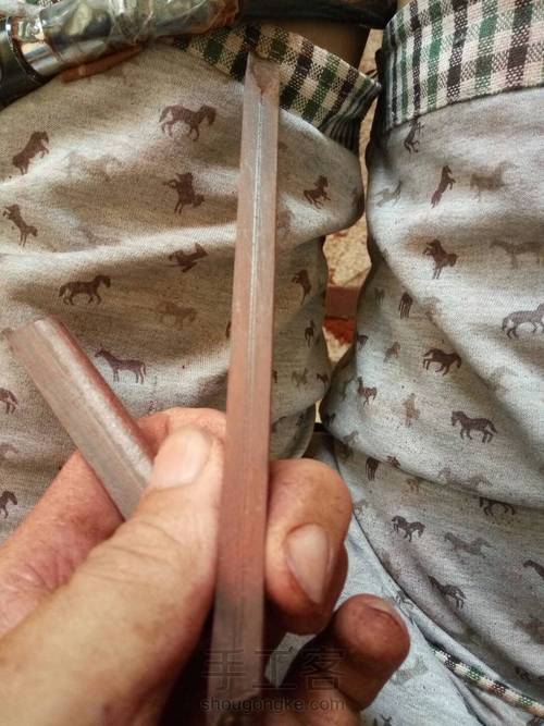 履带手串制作 第3步