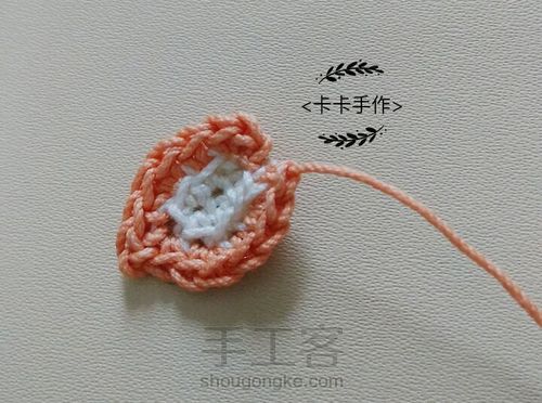 钩编小鹿胸针一枚 第11步