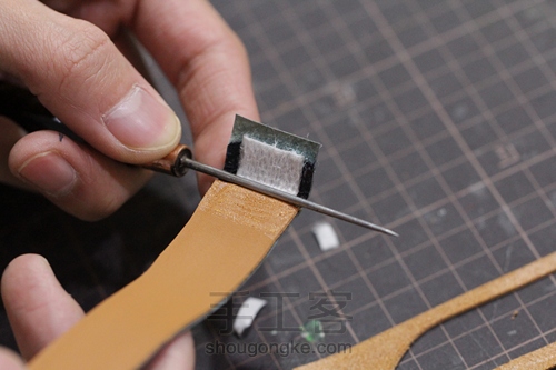 干练风格的鳄鱼皮表带 第27步