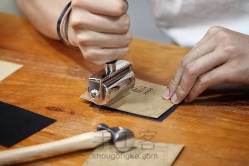 手工皮具 | 一份诚意的手工皮具功课，三折横款短夹怎么做？ 第29步