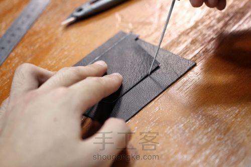 手工皮具 | 一份诚意的手工皮具功课，三折横款短夹怎么做？ 第34步