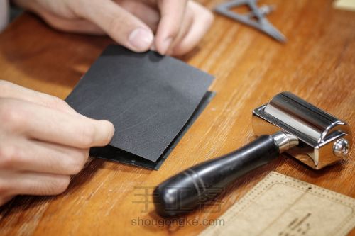 手工皮具 | 一份诚意的手工皮具功课，三折横款短夹怎么做？ 第54步