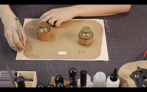 手工皮具 | Mercury邮差包简单制作流程 第59步