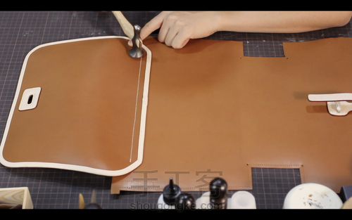 手工皮具 | Mercury邮差包简单制作流程 第79步