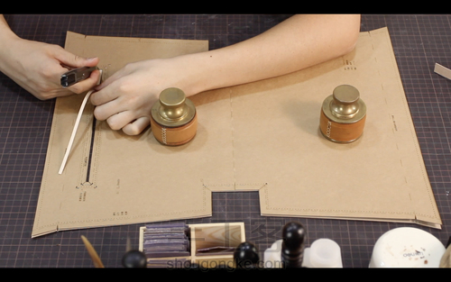 手工皮具 | Mercury邮差包简单制作流程 第82步