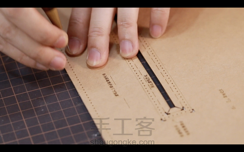 手工皮具 | Mercury邮差包简单制作流程 第93步