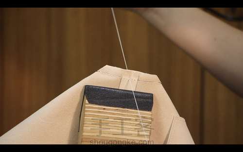 手工皮具 | Mercury邮差包简单制作流程 第109步