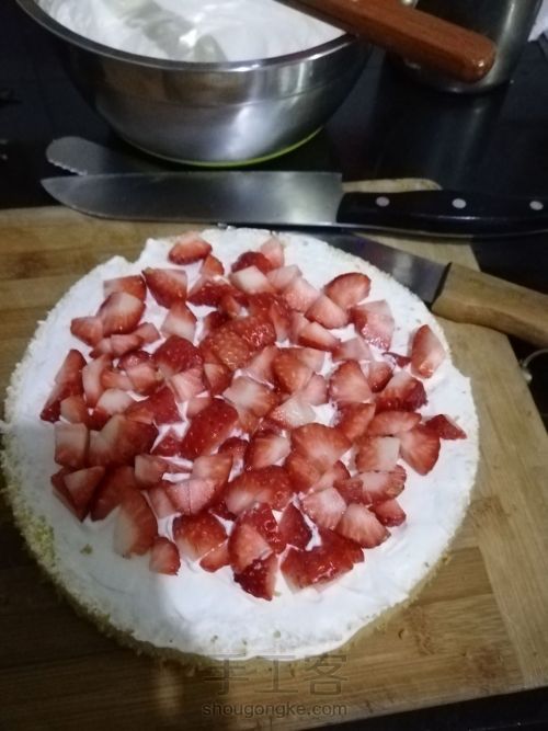 简单易学的草莓蛋糕 第16步