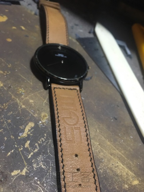 擦蜡植鞣表带 第9步