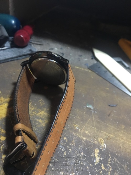 擦蜡植鞣表带 第10步