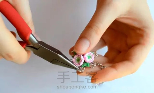 粘土手工课程 DIY珍珠花卉手链 第9步