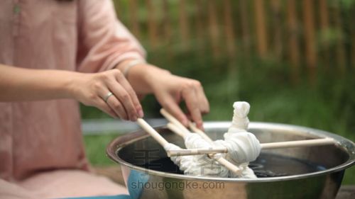 絮状碎花纹样扎染技法详解 第6步