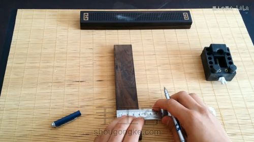 愚心手作木质书签刻字镶银教程 第2步