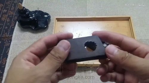 木艺滴胶吊坠,为你留住一朵花的春天 第5步