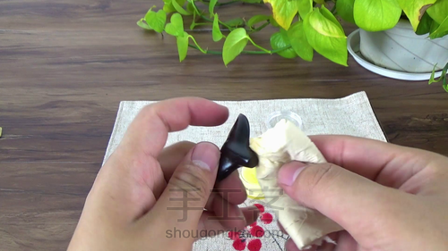 大鱼海棠同款鱼尾钥匙扣，檀木钥匙扣 第7步