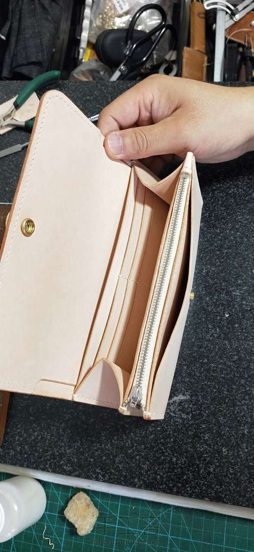纯牛皮 植鞣革 手工缝钱包 第12步