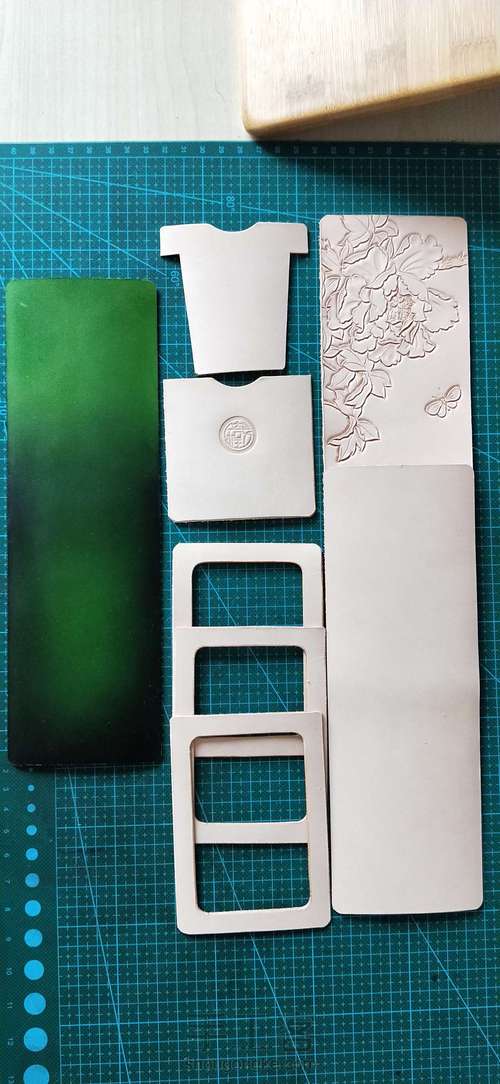 皮雕驾照包 第1步