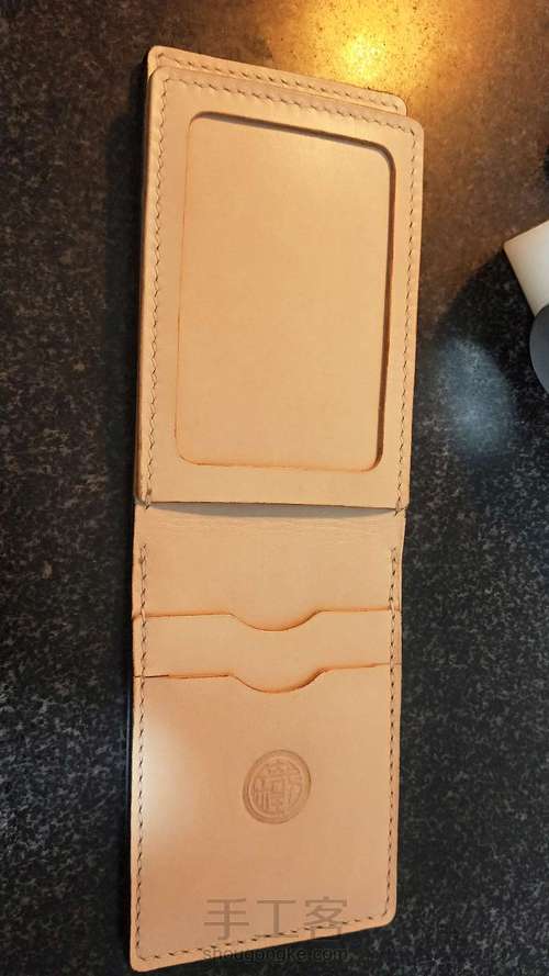 手工皮具 皮雕 美队盾牌驾照包 第11步
