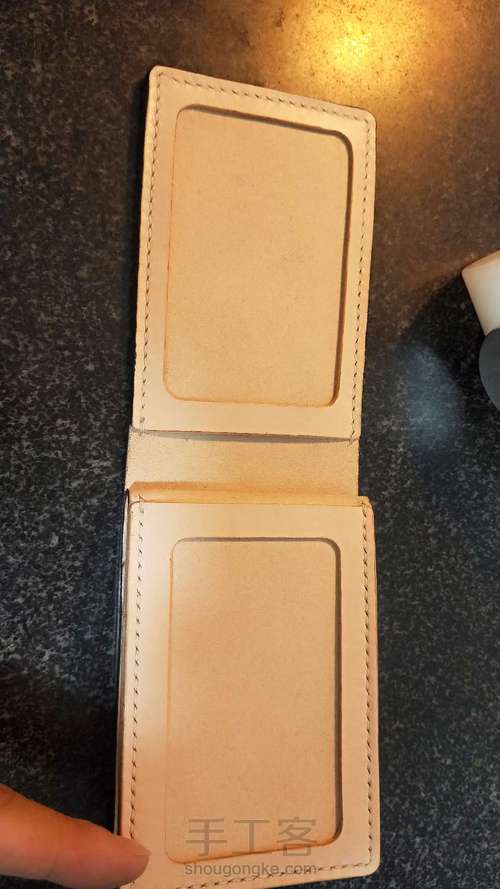 手工皮具 皮雕 美队盾牌驾照包 第12步