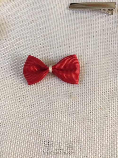 蝴蝶结发夹 第5步