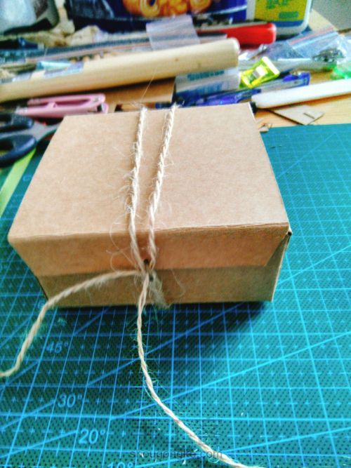 牛皮纸礼品盒 第5步