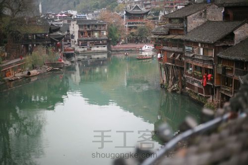 “临摹”烟雨凤凰 雾锁沱江 第12步