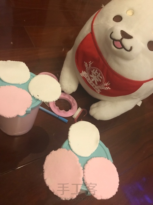 粘土食玩_棉花糖蛋糕😘😘😘😘😘😘我无聊😂 第5步