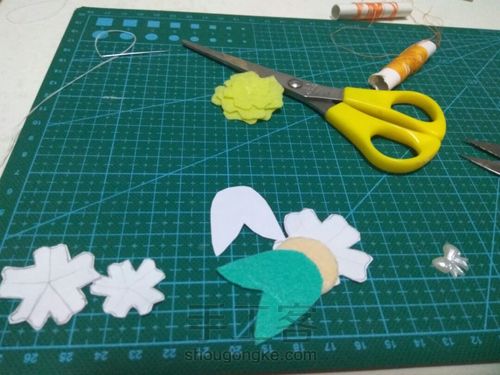 不织布小花 第2步