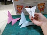 这次我们要做的呢，是纸蝴蝶，不是剪纸哦！而是折纸