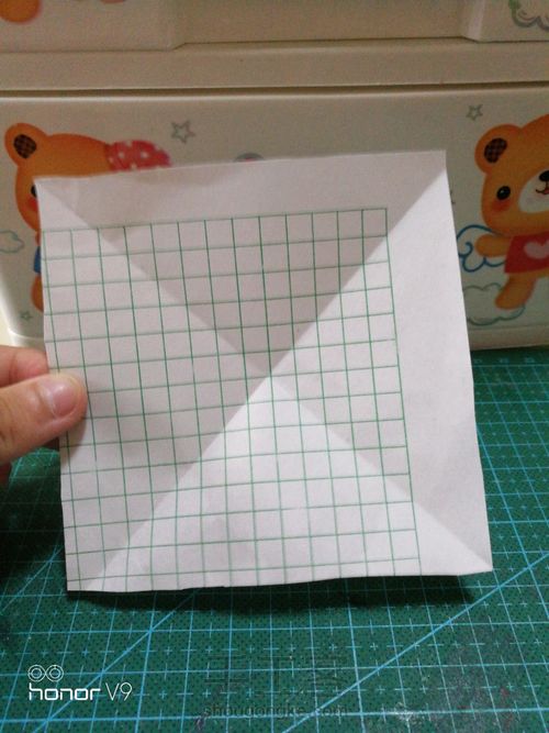 美丽的纸蝴蝶 第1步