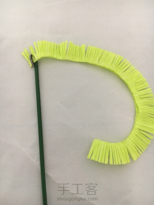 小雏菊皱纹纸花图文教程 第8步