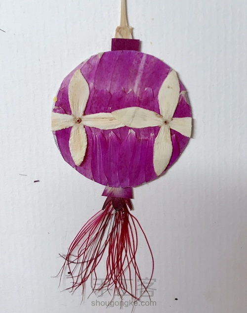 五彩灯笼压花月历 第11步