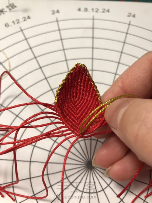 莲花花瓣教程 第32步