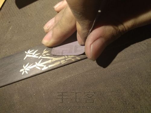 紫光檀书签〔嵌粉〕 第9步