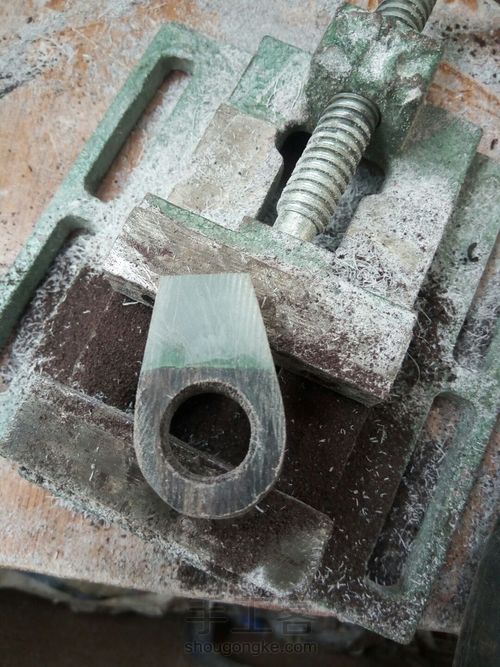 绿色系滴胶木戒指教程 第14步